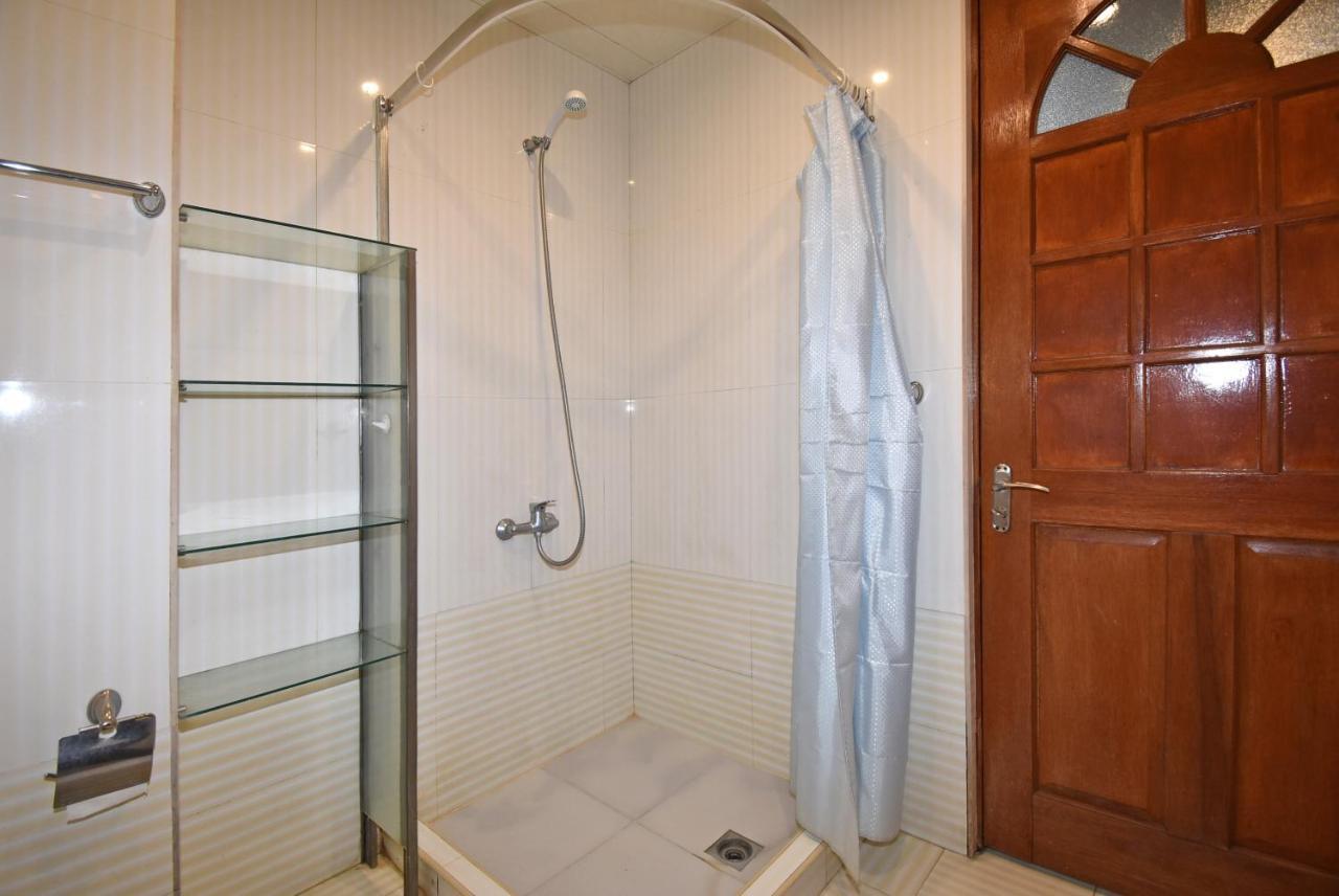 Armenak Apartment No 8, Abovyan Street Yerevan Luaran gambar